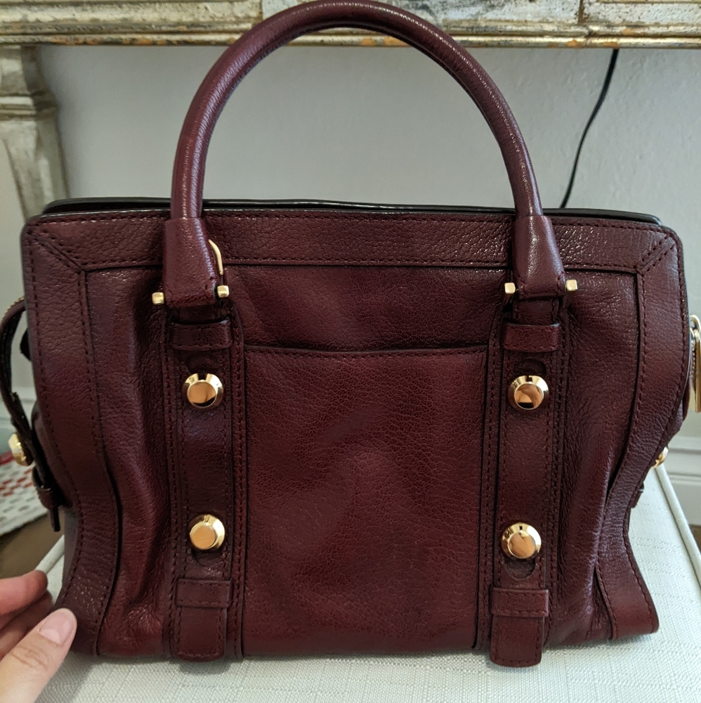 MICHAEL KORS Satchel
